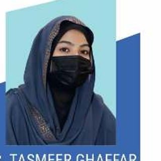 Portrait of Dr. Tasmeer Ghaffar