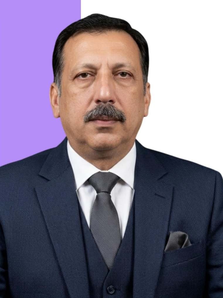 Portrait of Dr. Qaiser Obaid Khan, Chief Executive of ONIMS